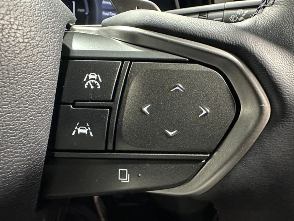 2025 Lexus RX 450h+ - image 17