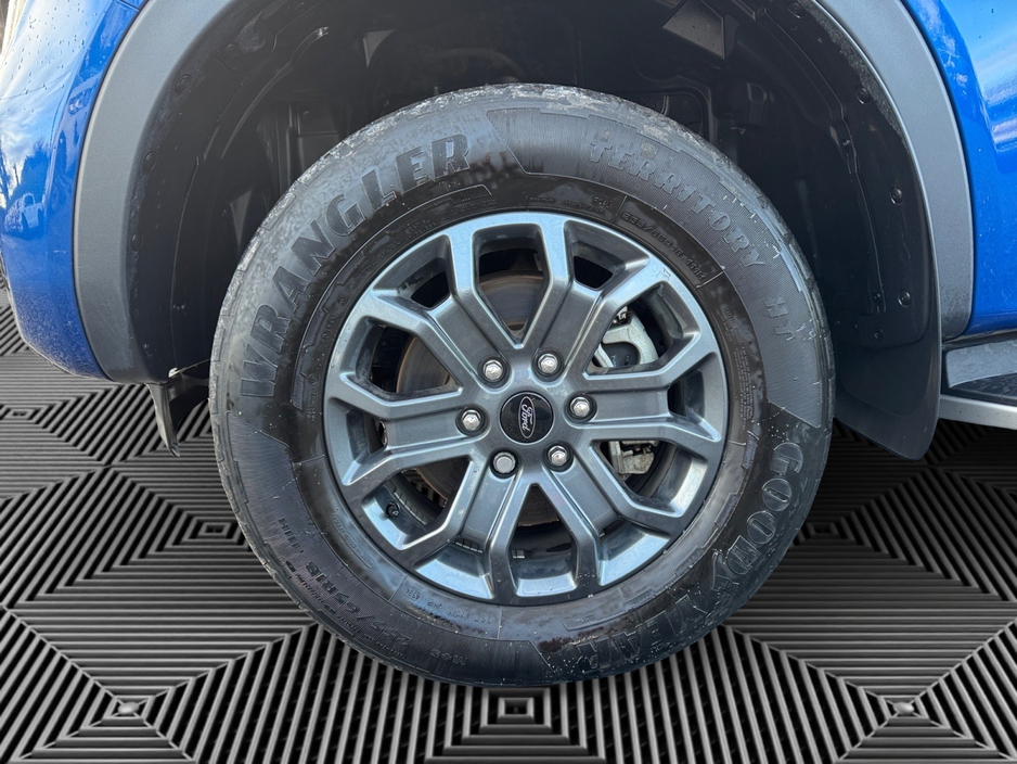 2025 Ford Ranger *NO VAT* WILDTRAK 2.0L AUTO ELEC DOOR #327 €57,999