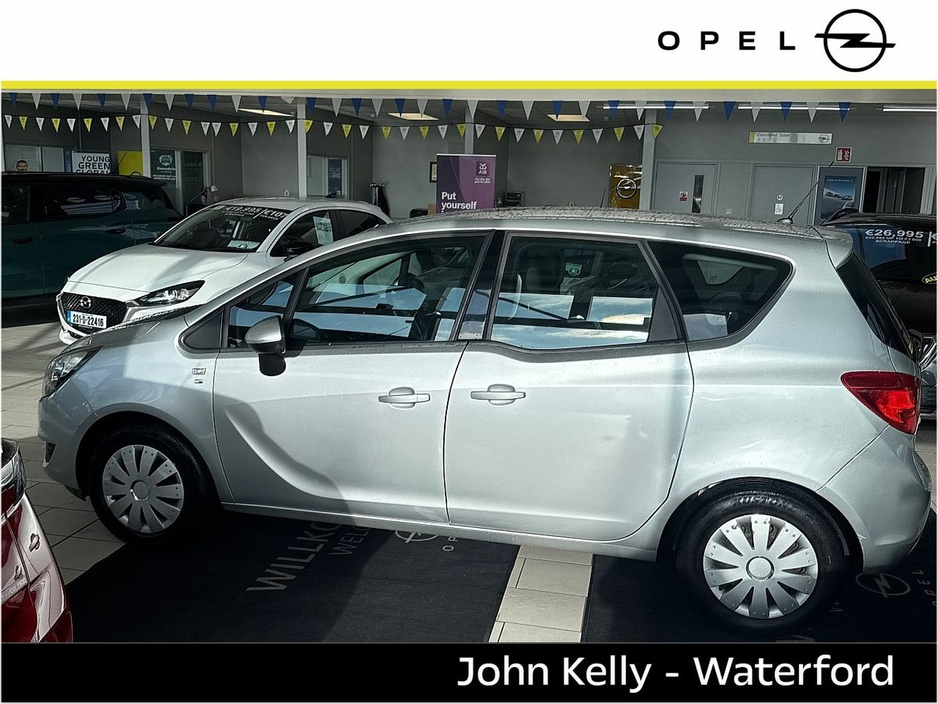2017 Opel Meriva 1.4i 100PS S €9,995
