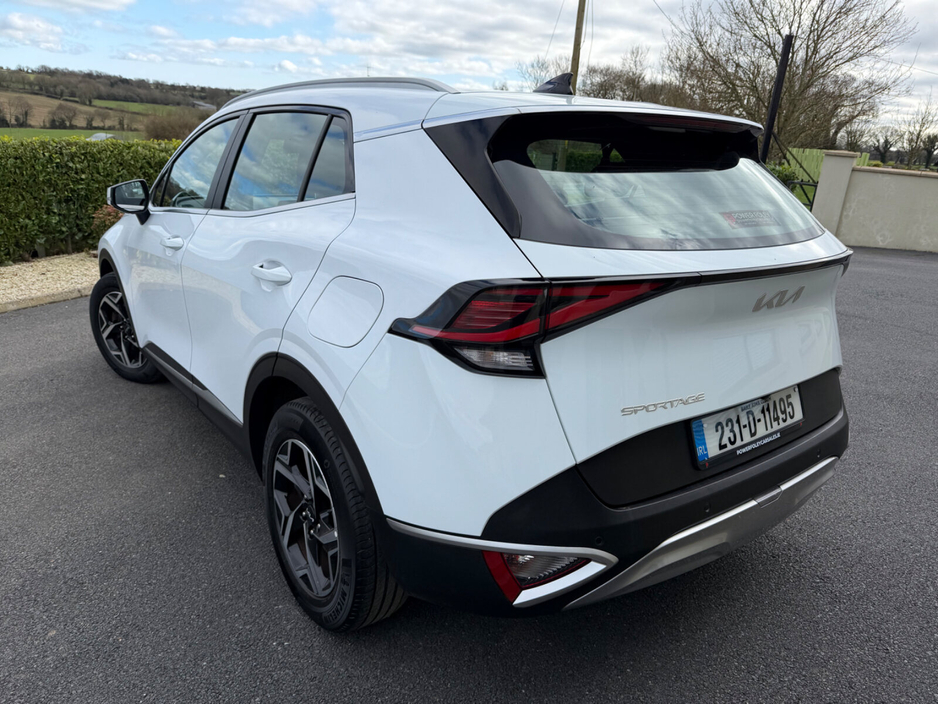 2023 Kia Sportage - image 7