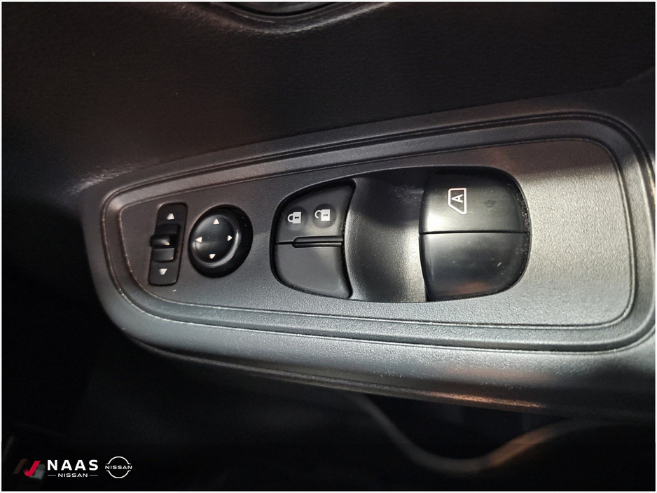 2022 Nissan Micra - image 29