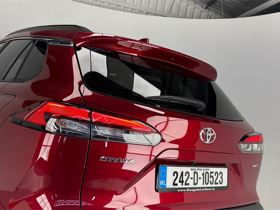 2024 Toyota Corolla Cross - image 12