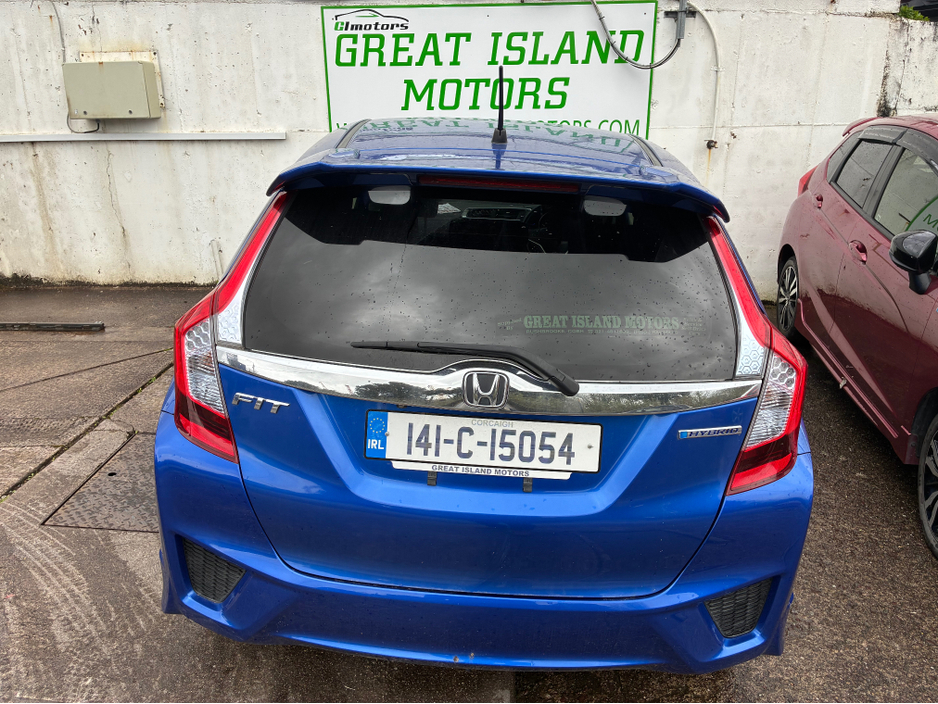 2014 Honda Fit - image 4