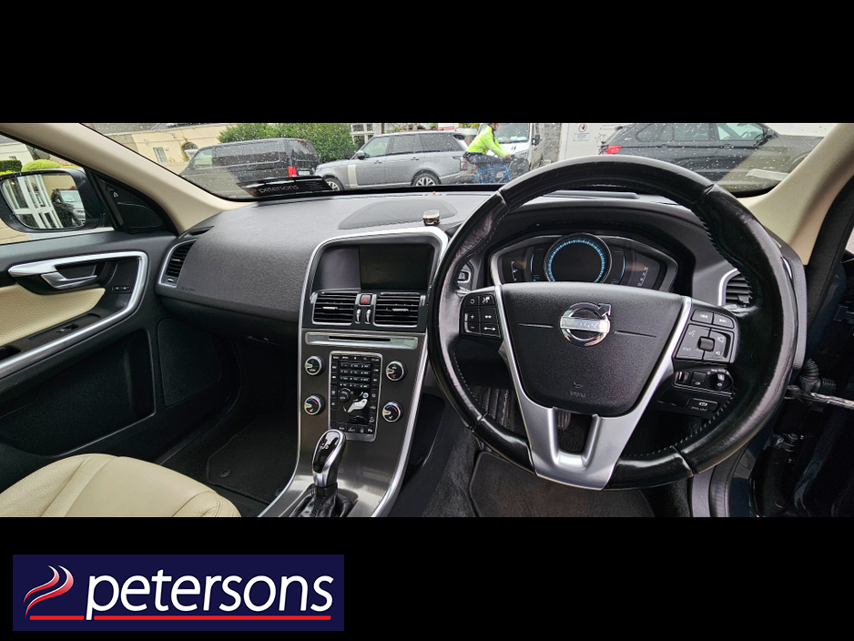 2013 Volvo XC60 - image 21