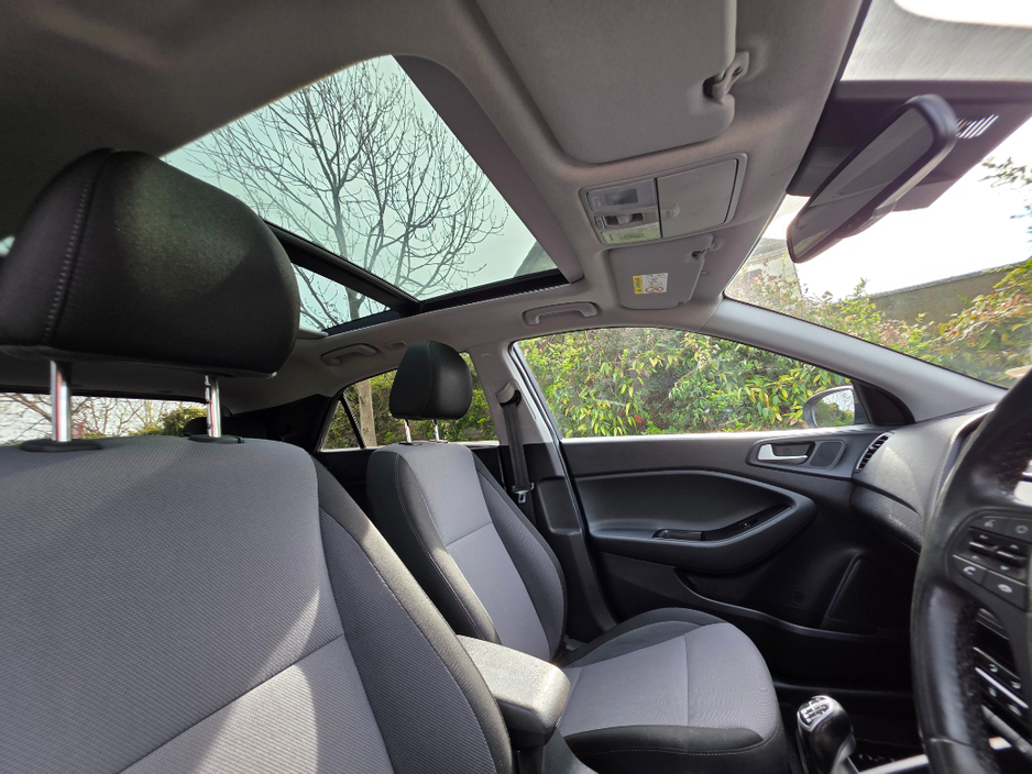 2019 Hyundai i20 - image 14