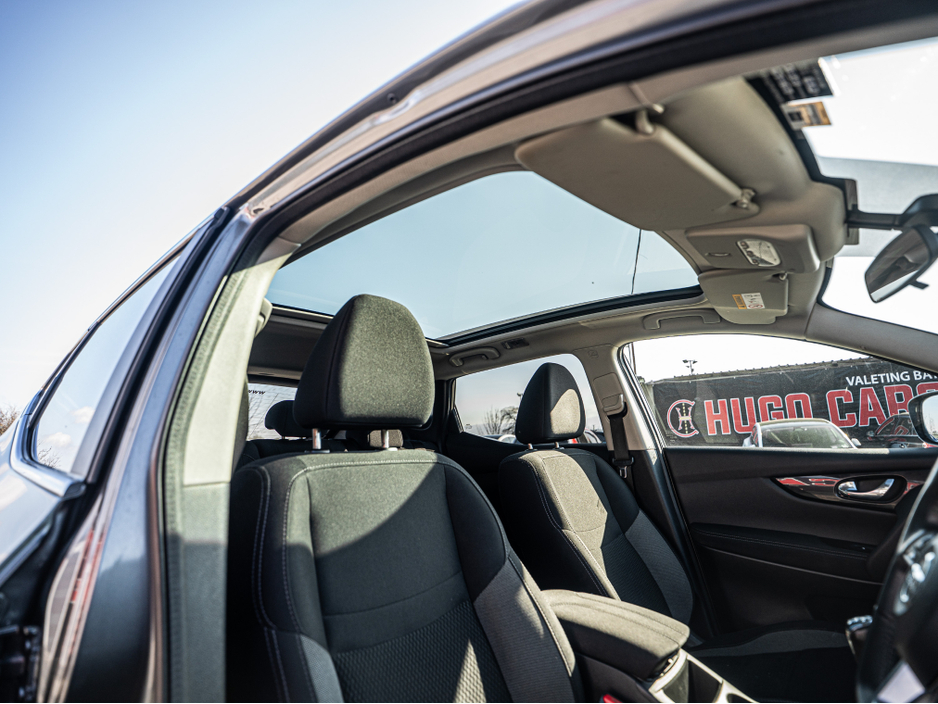 2018 Nissan Qashqai - image 8