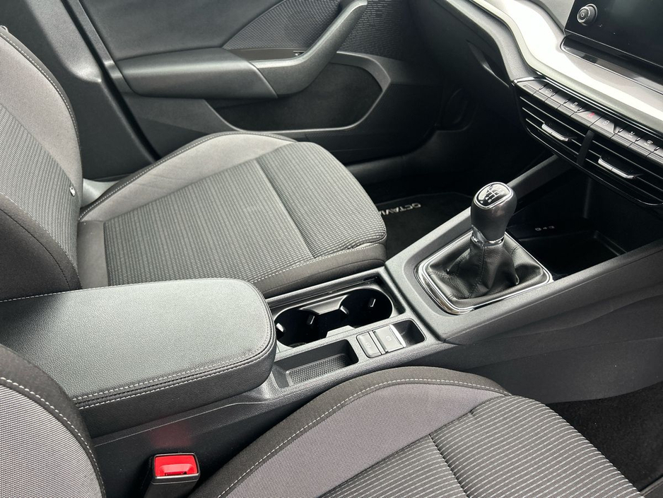 2024 Skoda Octavia - image 17