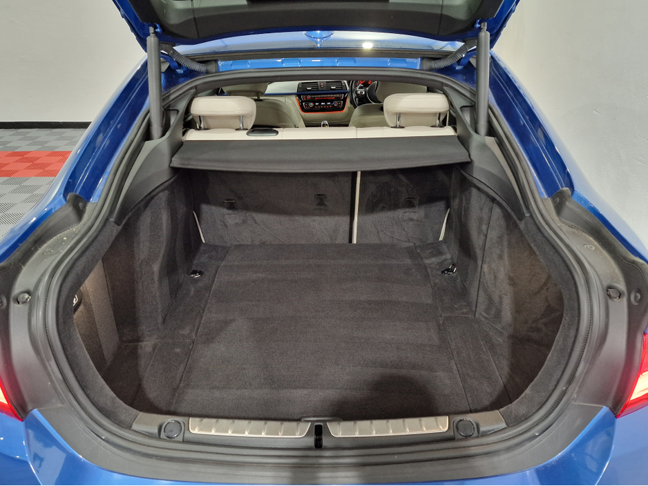 2019 BMW 4 Series - image 12