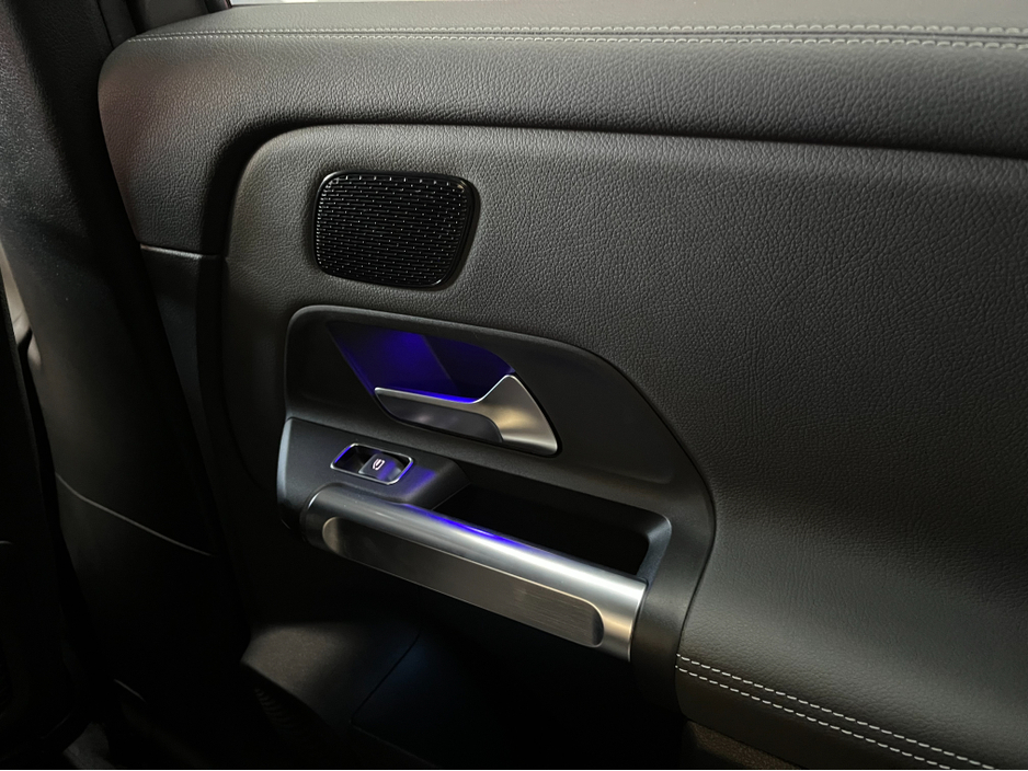 2025 Mercedes-Benz EQB - image 14