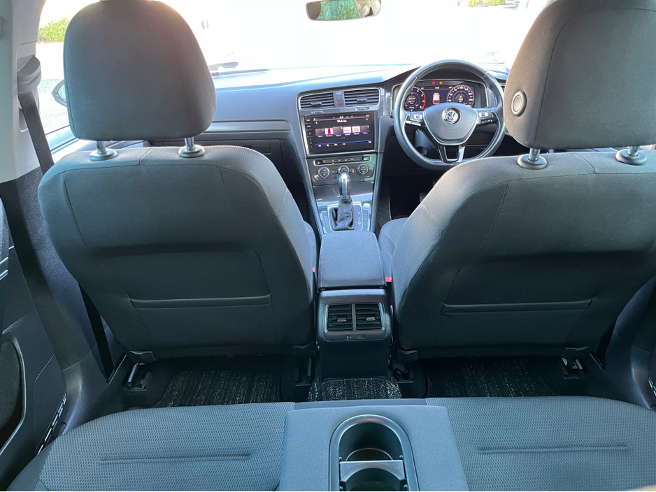 2019 Volkswagen Golf - image 23