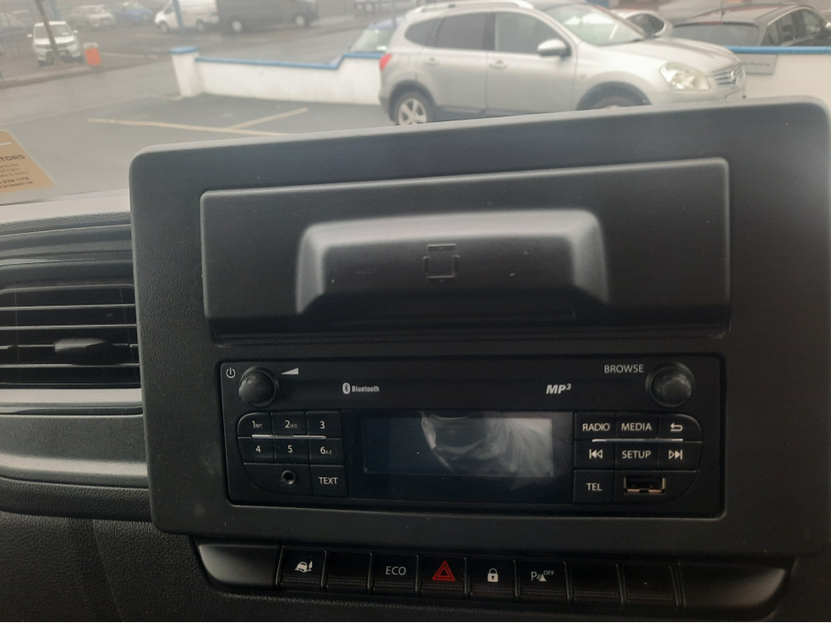 2024 Nissan Interstar - image 14