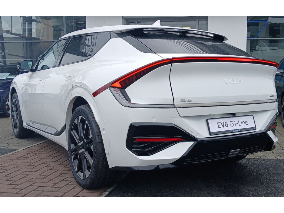 2026 Kia EV6 - image 7