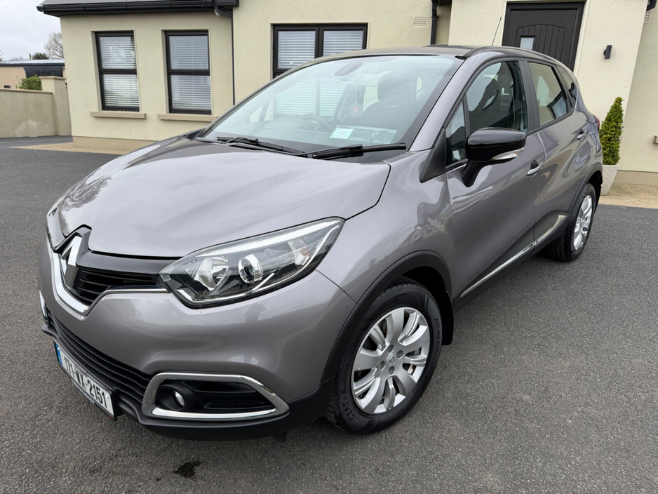2017 Renault Captur - image 2