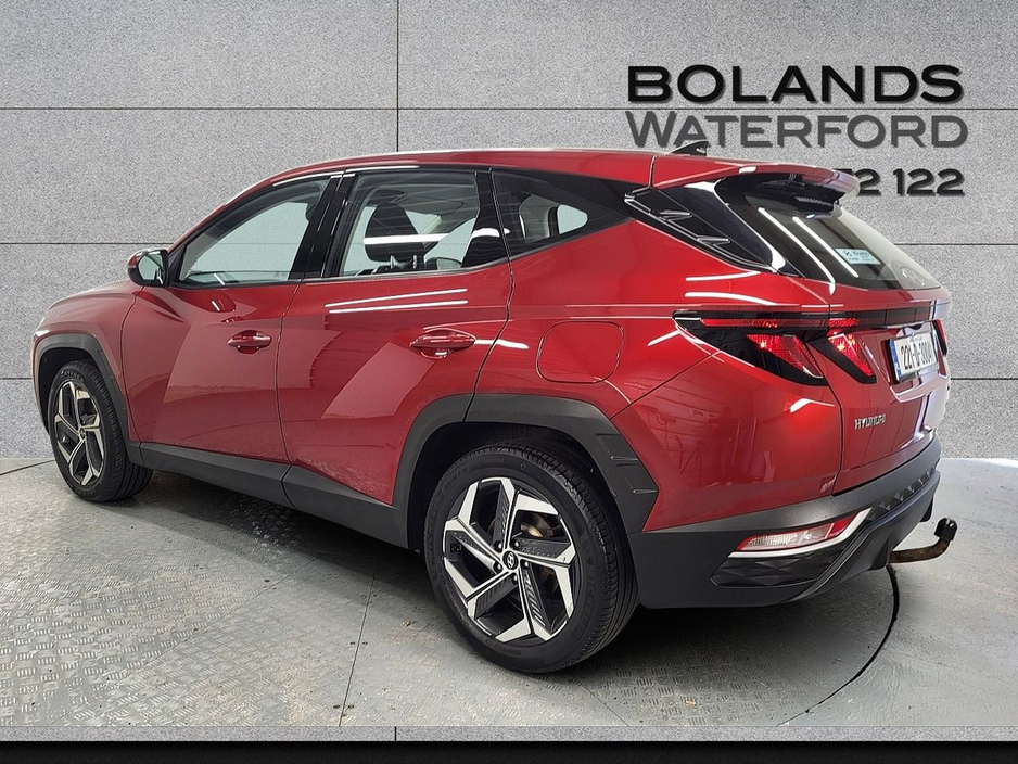 2022 Hyundai Tucson - image 2