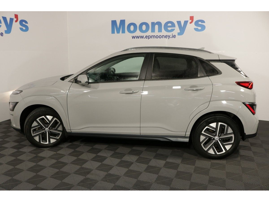 2022 Hyundai Kona ELECTRIC PREMIUM 64 kWh EV €20,995