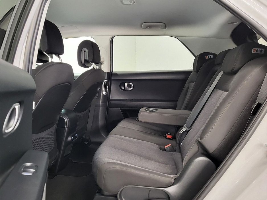 2022 Hyundai Ioniq 5 - image 8