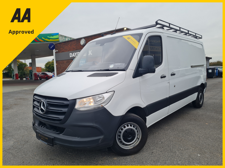 2019 Mercedes-Benz Sprinter - image 6