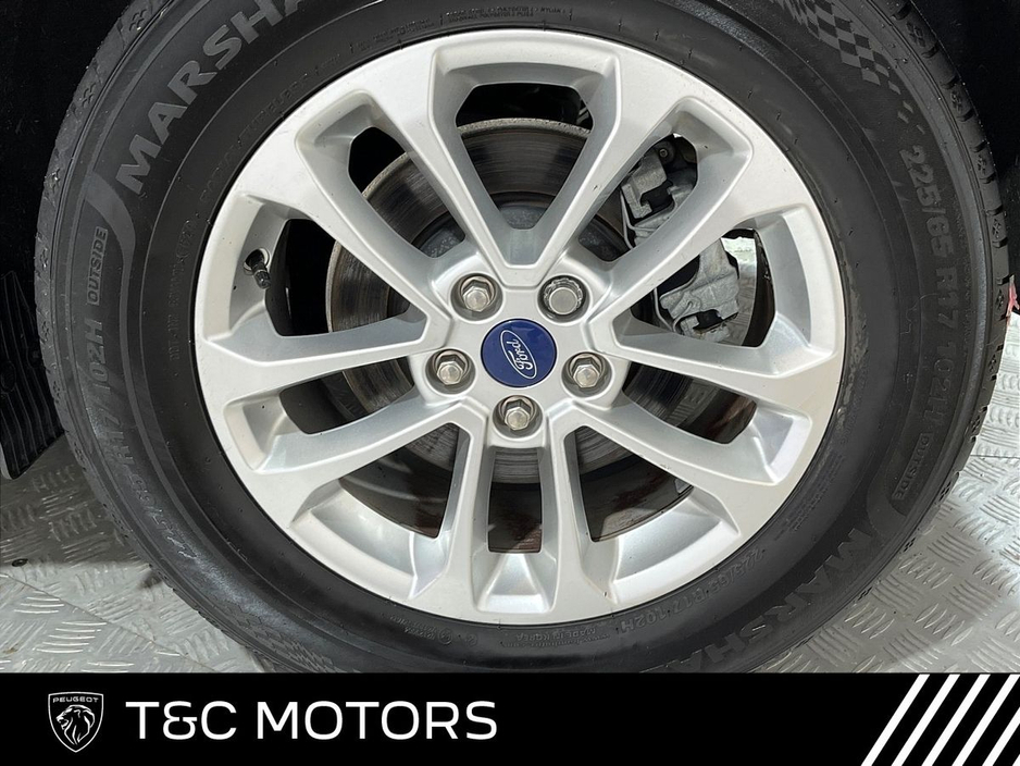 2023 Ford Kuga - image 16