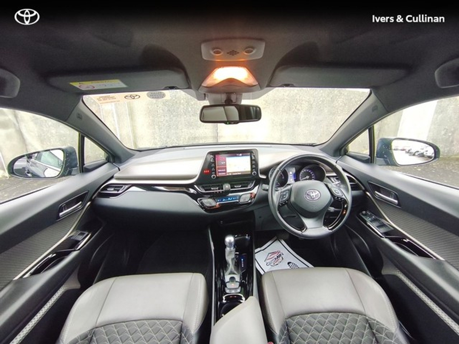 2022 Toyota C-HR 1.8 HYBRID SOL 4DR AUTO €29,990