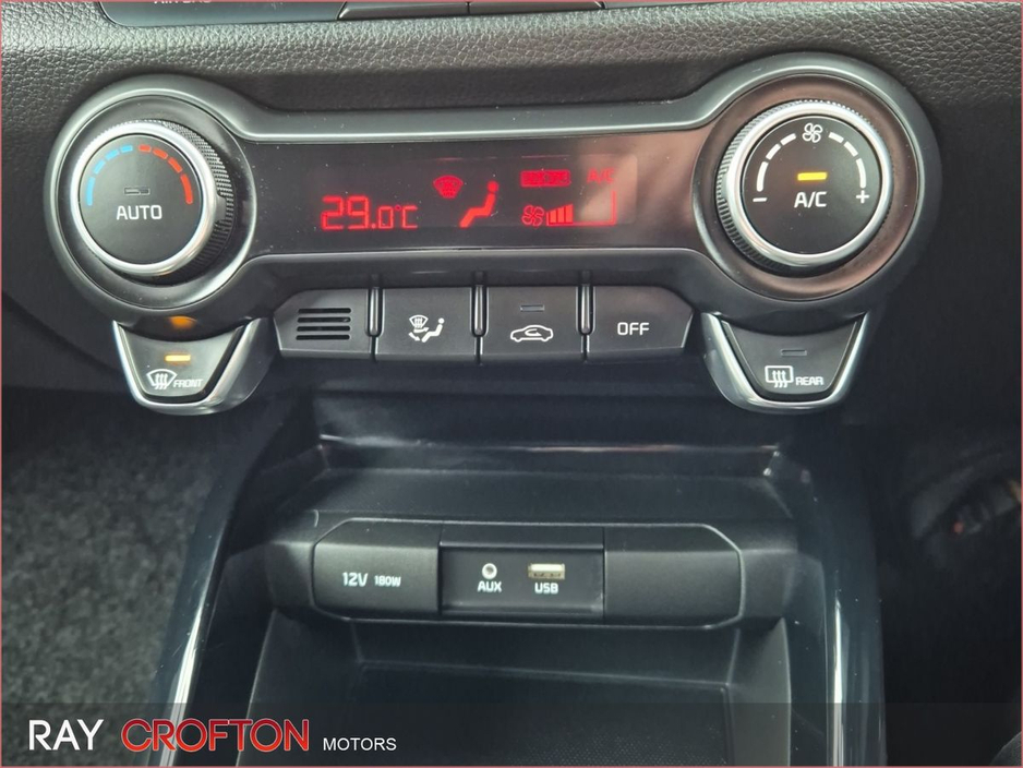 2019 Kia Stonic - image 13