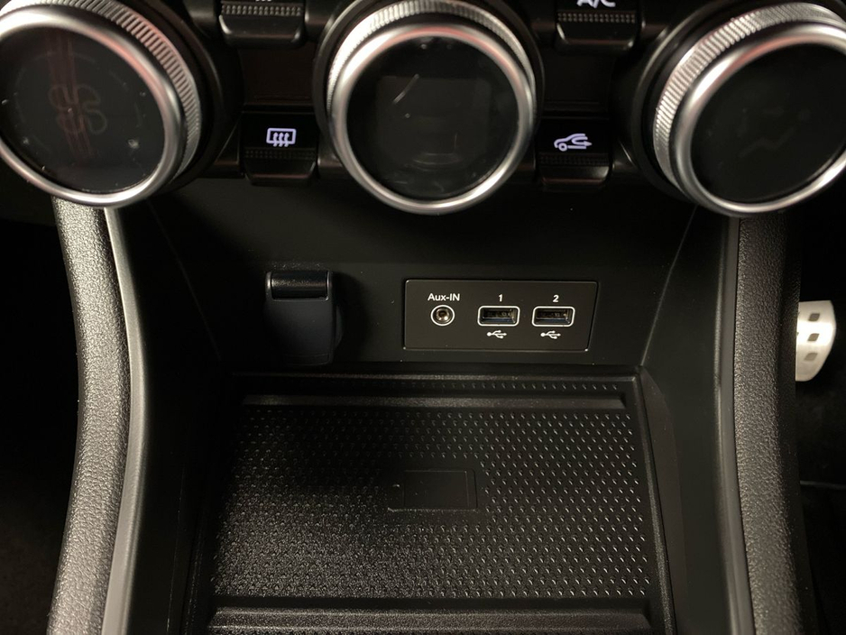 2023 Renault Captur - image 19