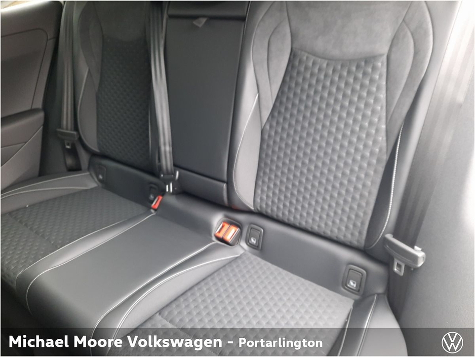 2026 Volkswagen T-Roc - image 7