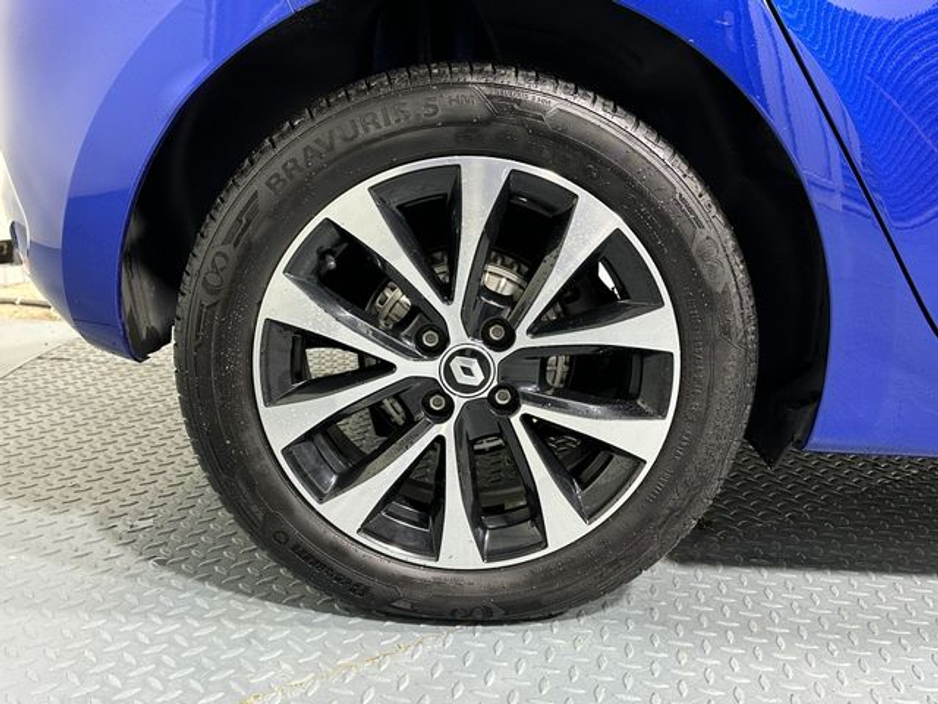 2023 Renault Clio Equilibre 1.0 Petrol 231 €16,250