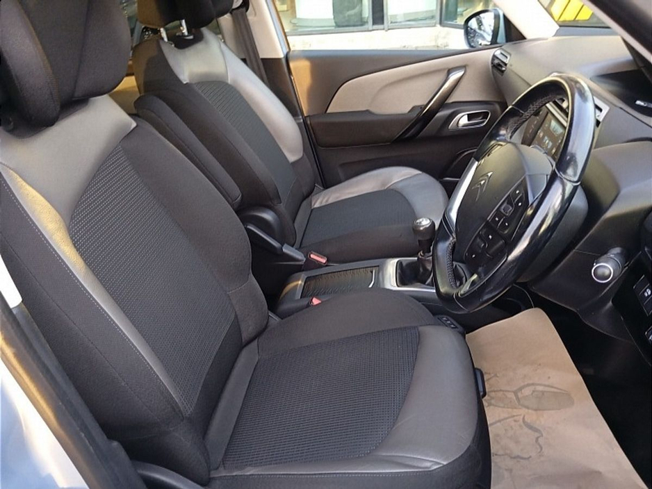 2016 Citroen C4 - image 4