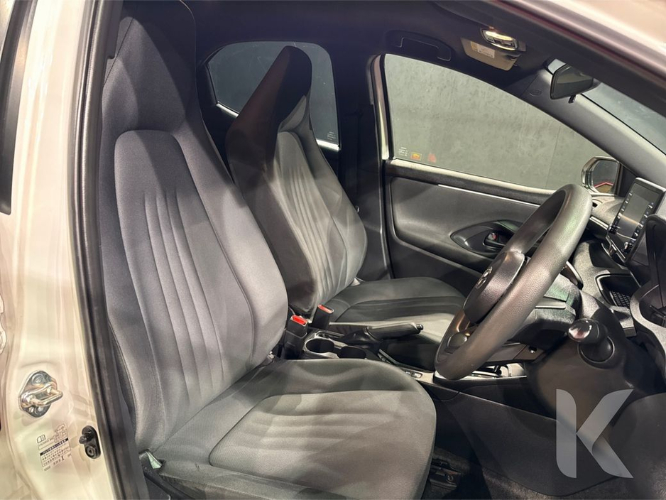 2020 Toyota Yaris - image 22