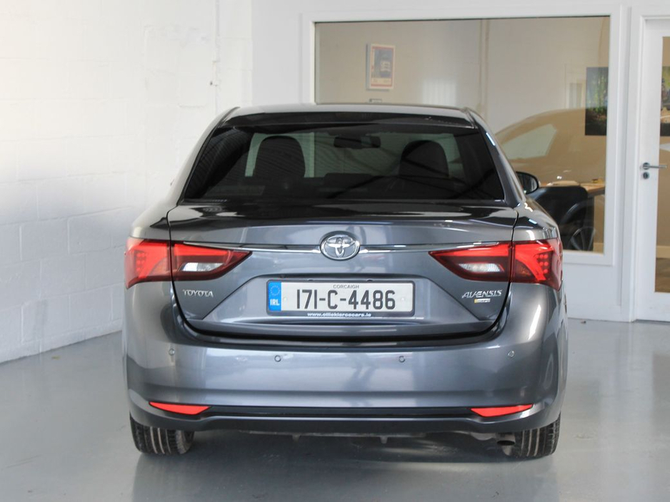 2017 Toyota Avensis 1.6D SOL Navi 4DR €10,499