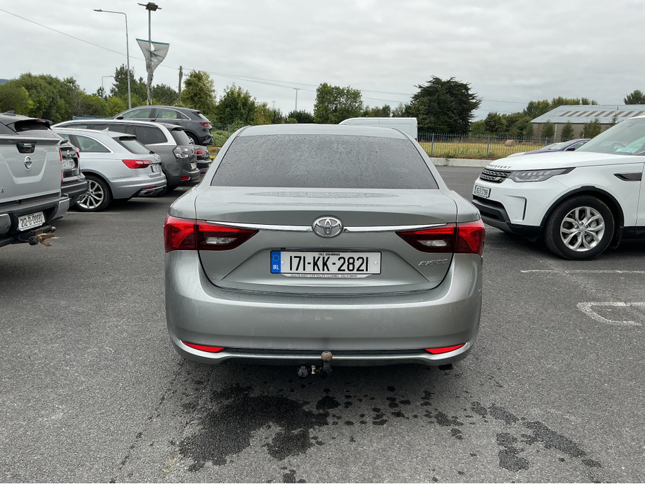 2017 Toyota Avensis 2.0 D-4D BUS EDITION PLUS OVERMOUNT 141BHP 4DR €10,995
