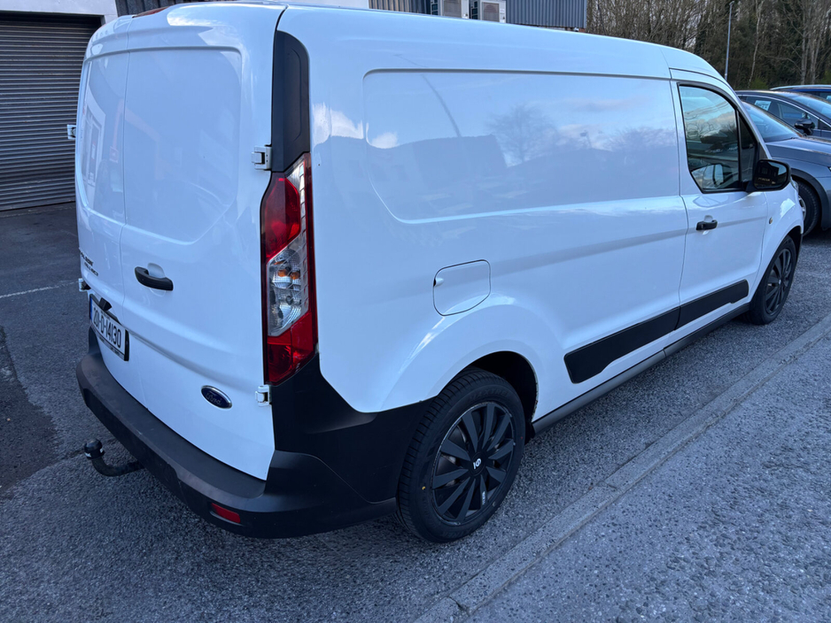 2020 Ford Transit - image 7