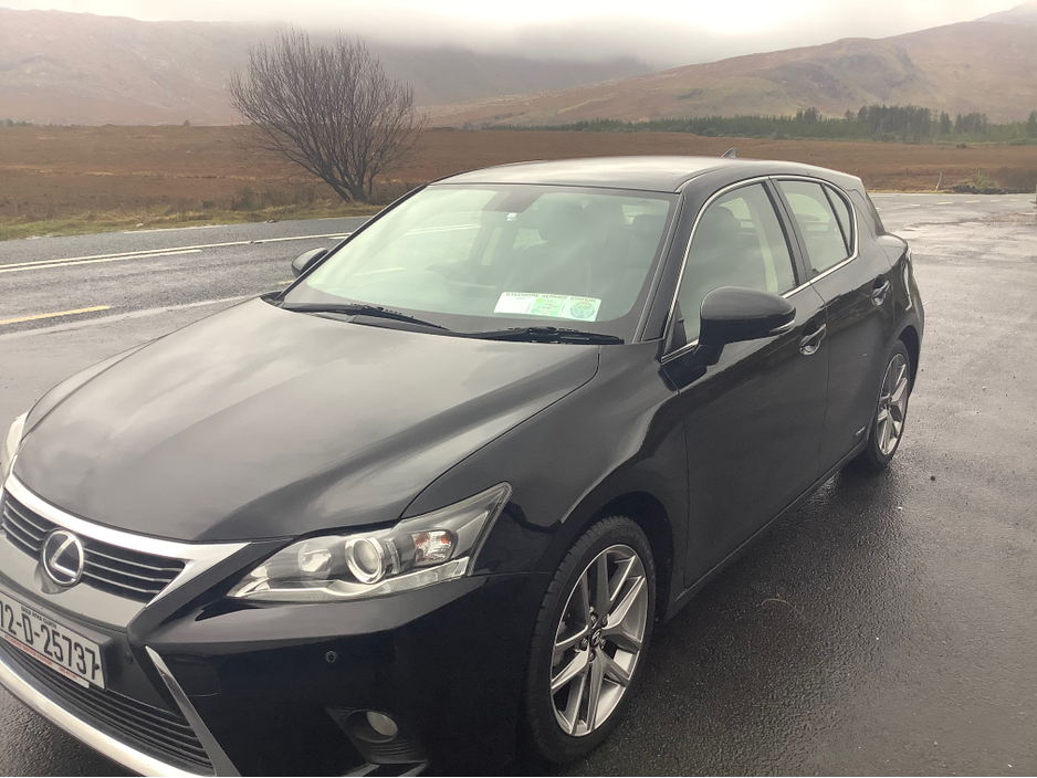 2017 Lexus CT 200 h - image 32