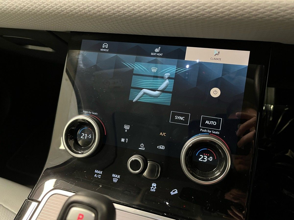 2021 Land Rover Range Rover Evoque - image 7