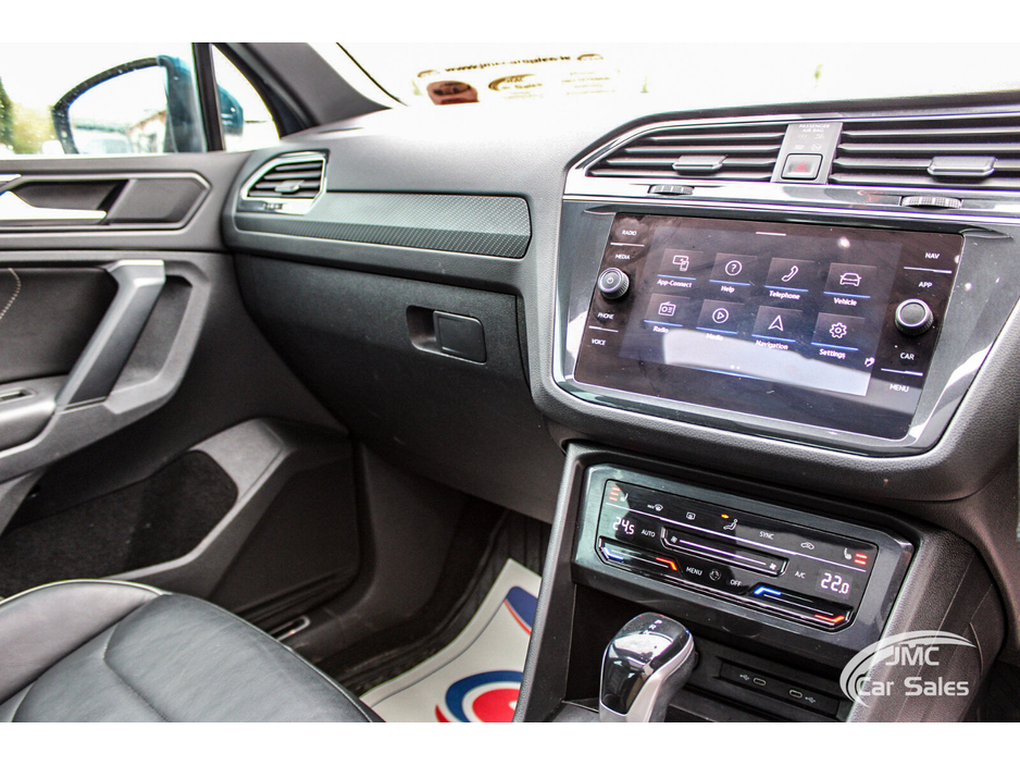 2021 Volkswagen Tiguan - image 23