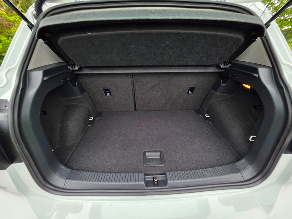 2019 Volkswagen T-Cross - image 11