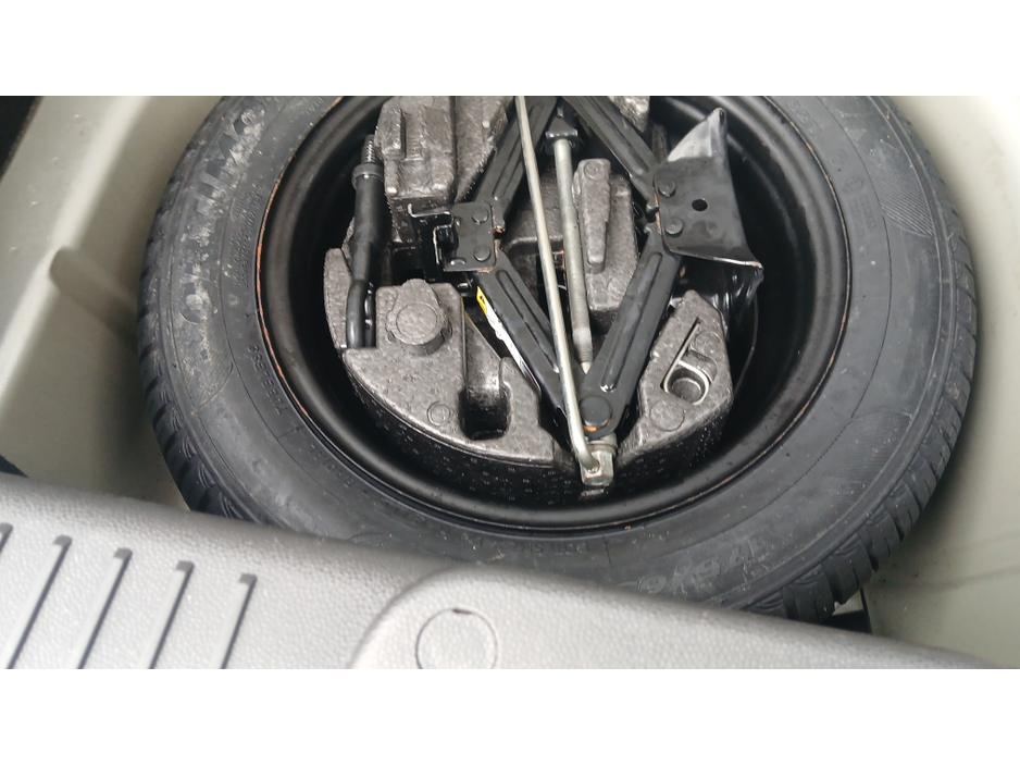 2015 Ford Fiesta - image 17