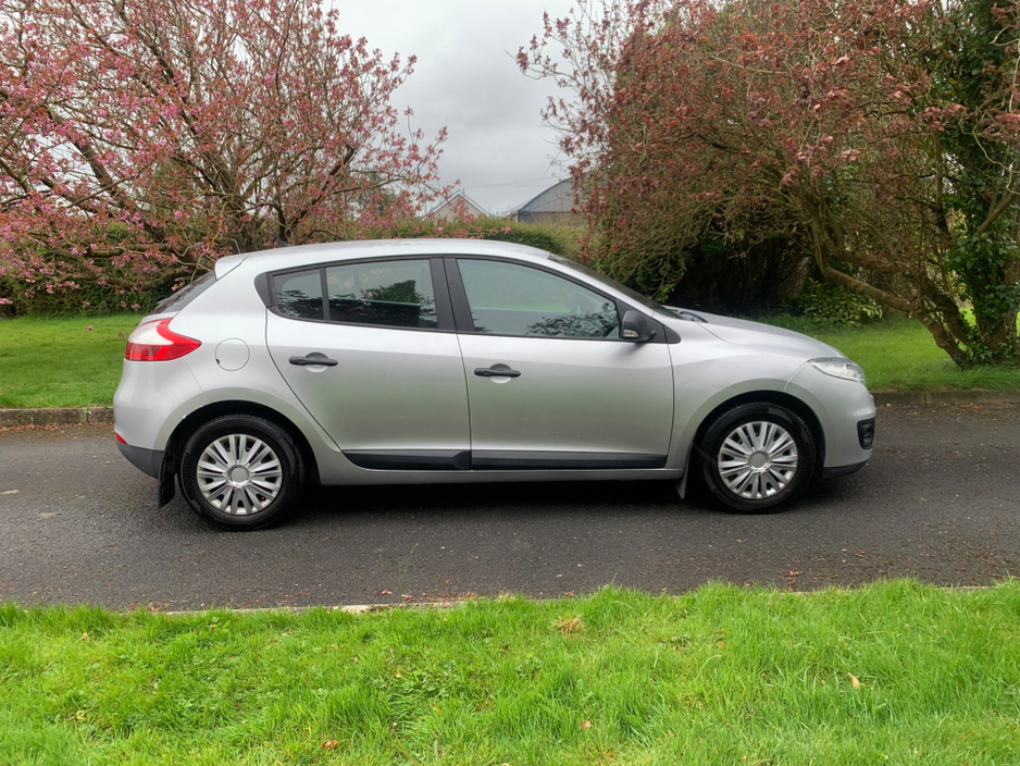 2013 Renault Megane - image 17