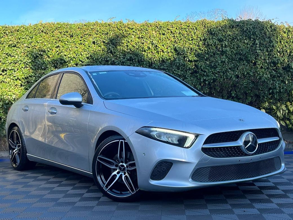 2020 Mercedes-Benz A Class A200d EXCLUSIVE AUTO // FULL SERVICE HISTORY // VIRTUAL COCKPIT // NEW 19" AMG ALLOYS // HEATED POWERED SEATS €26,900