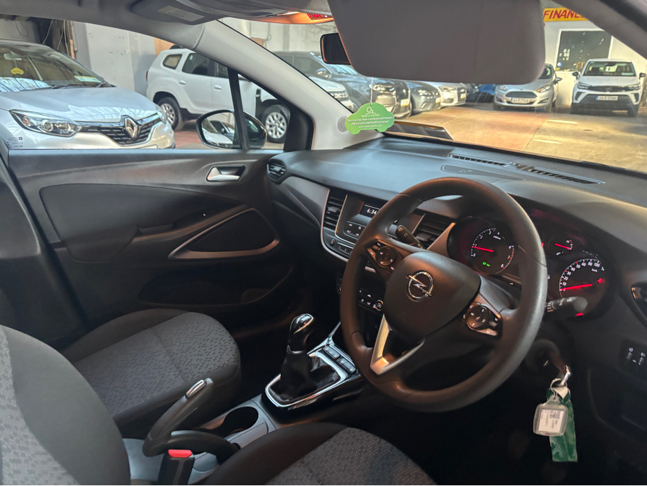 2021 Opel Crossland X - image 8