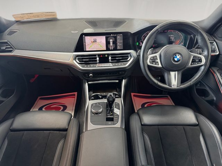 2021 BMW 3 Series - image 15