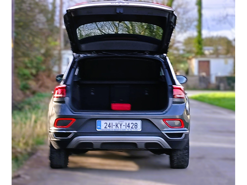 2024 Volkswagen T-Roc STYLE 2.0 TDI MANUAL 6SPEED FWD 116HP €29,500