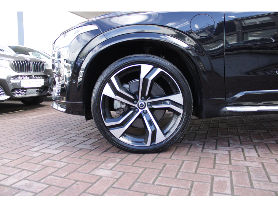 2023 Volvo XC90 - image 26