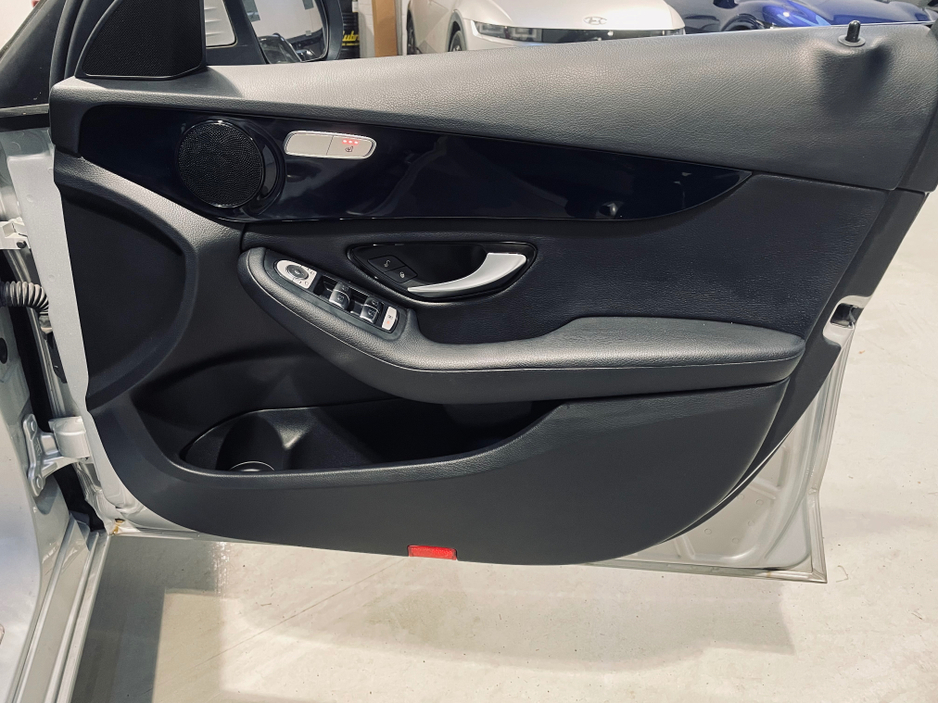 2018 Mercedes-Benz C Class - image 18