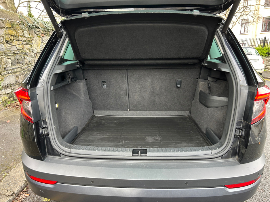 2018 Skoda Karoq - image 6