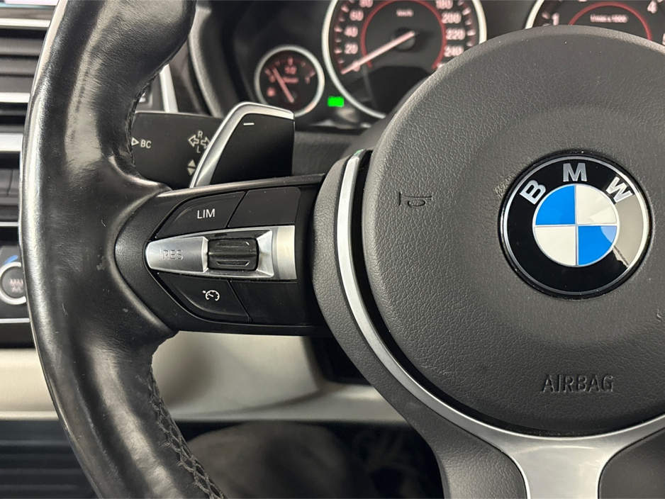 2018 BMW 4 Series M SPORT HARD TOP CONVERTIBLE**NEW 19" BLACK ALLOYS DUE**CREAM LEATHER HEATED MEMORY SEATS**DUAL CLIMATE**MULTIFUNCTIONAL STEERING WHEEL**HEATED NECK SCARF**PARKING SENSORS**SAT NAV**BLUETOOTH MEDIA** €29,995