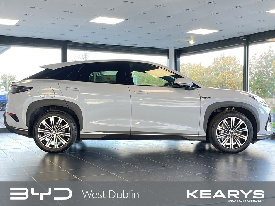 2026 BYD Sealion 7 - image 3