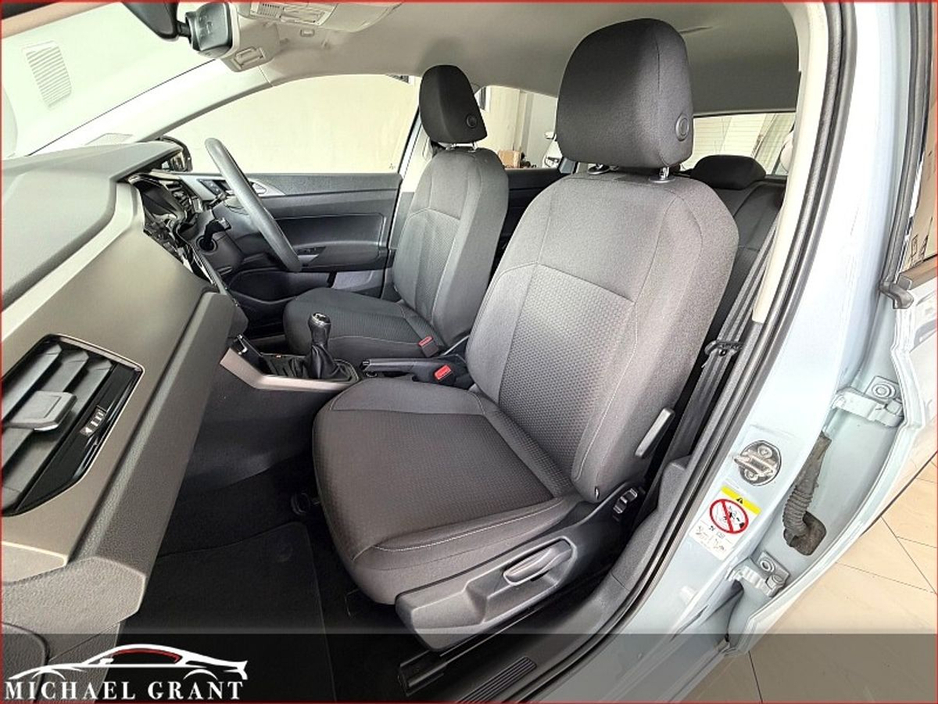 2018 Volkswagen Polo - image 17