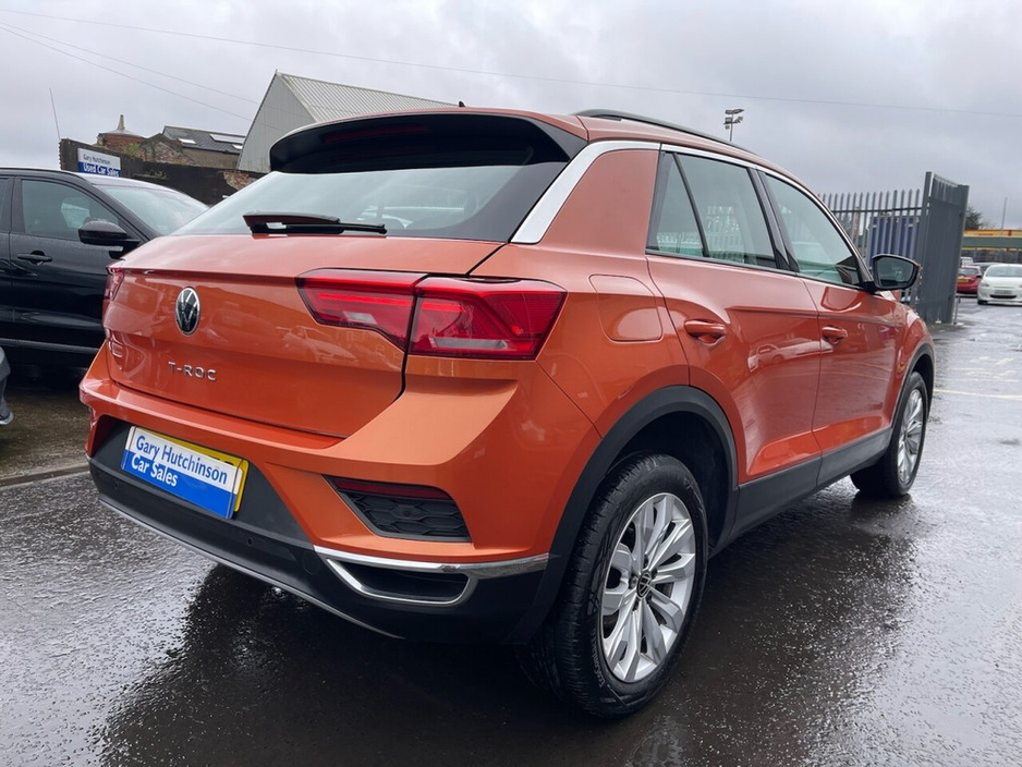 2020 Volkswagen T-Roc - image 37
