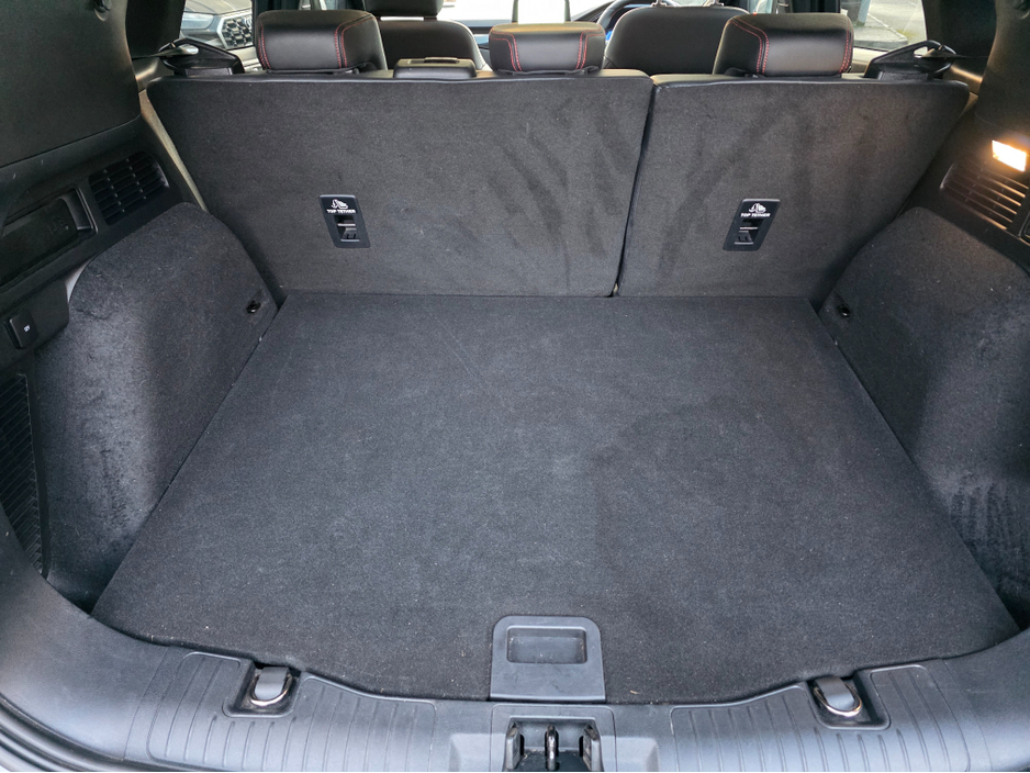 2022 Ford Kuga ST-LINE X Edition  PHEV 225 BHP  - Low Miles €28,950